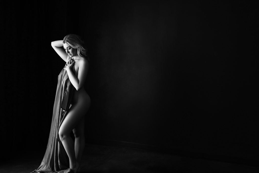 professional boudoir photography in san diego